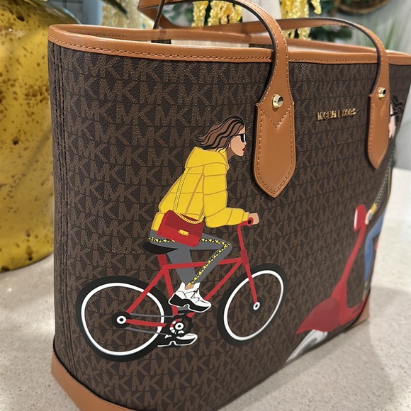 NWT Michael Kors Special Edition Large Tote - Picture 2 of 8